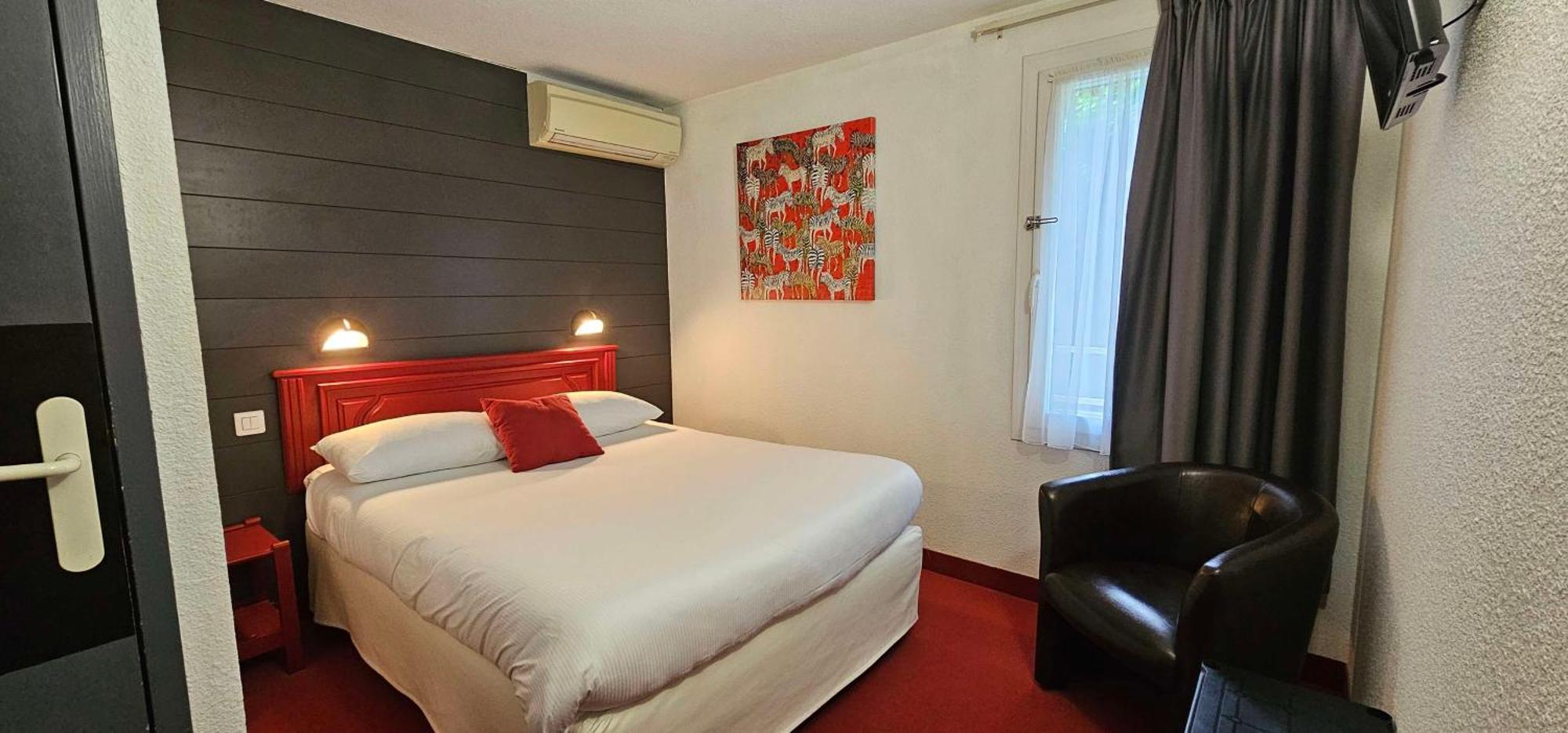 Brit Essentiel Albi Parc Des Expos Hotel 2*